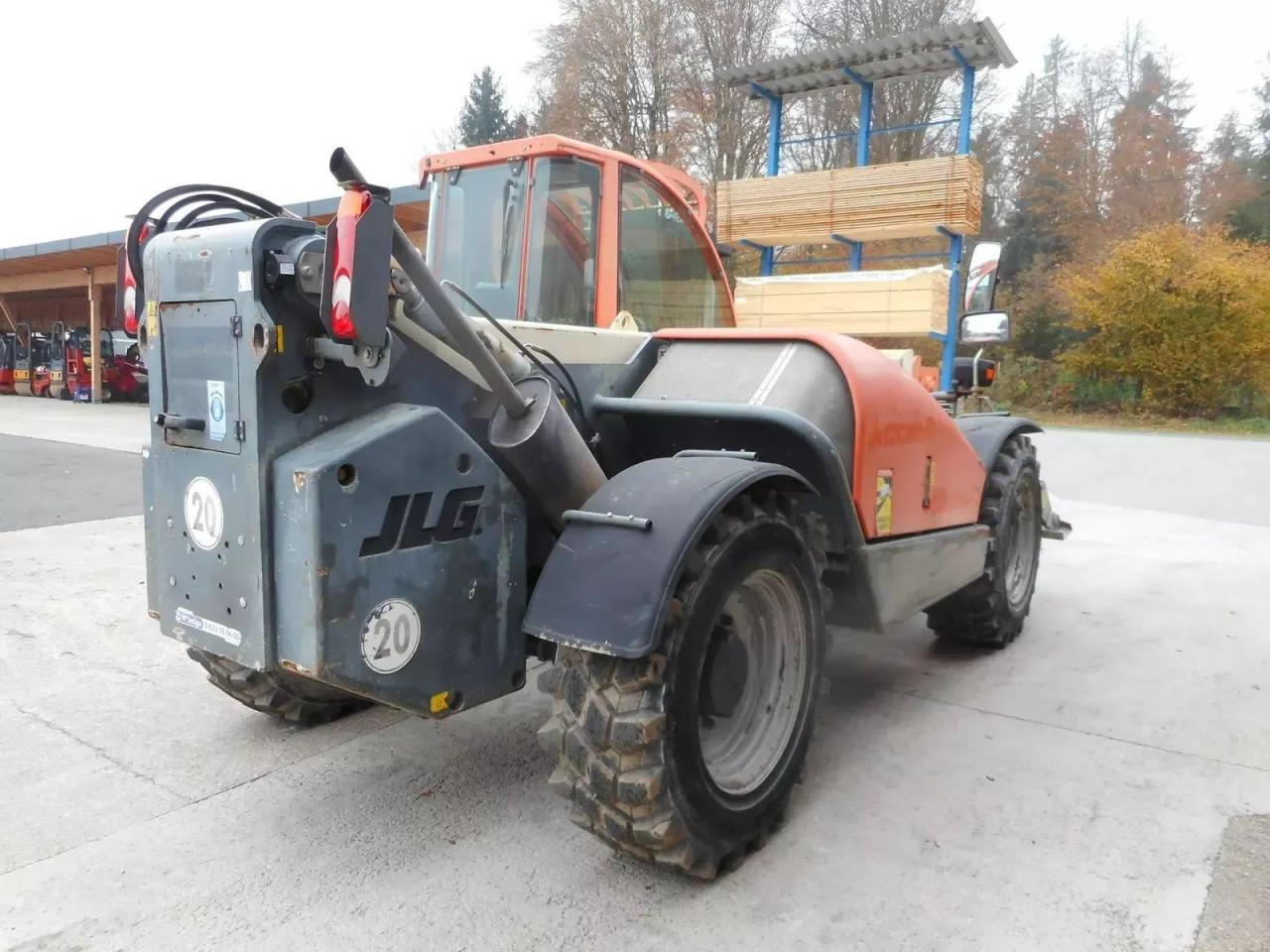 JLG jlg 3512 ( 3,5t - 12m ) - מפעיל טלסקופי: תמונה 4 JLG jlg 3512 ( 3,5t - 12m ) - מפעיל טלסקופי: תמונה 4