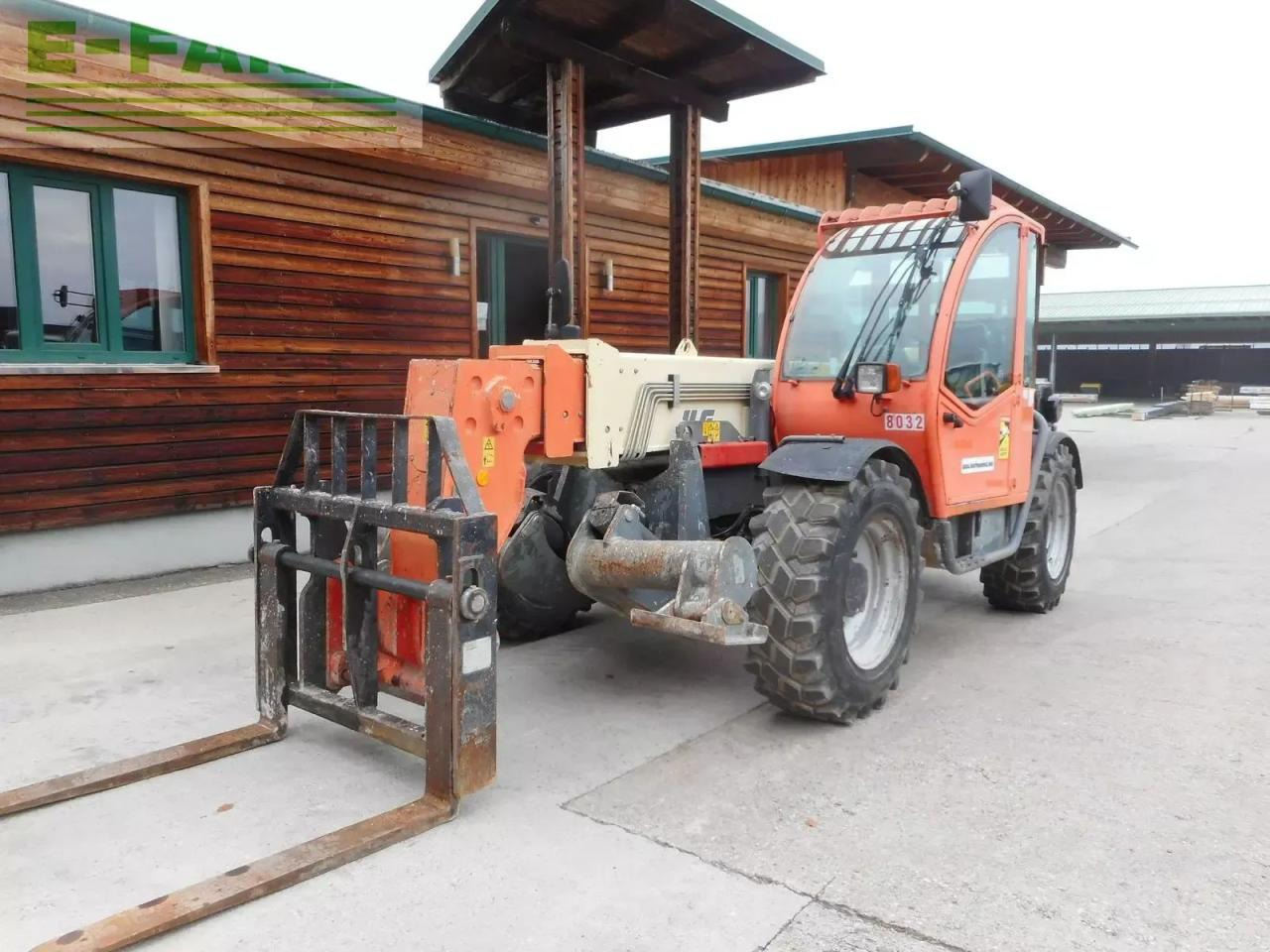 JLG jlg 3512 ( 3,5t - 12m ) - מפעיל טלסקופי: תמונה 2 JLG jlg 3512 ( 3,5t - 12m ) - מפעיל טלסקופי: תמונה 2