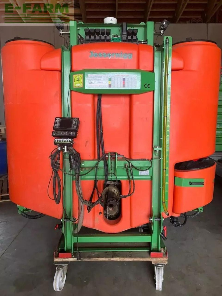 Jessernigg s ng pl 1200 feldspritze mit fronttank gps - מרסס נגרר: תמונה 1 Jessernigg s ng pl 1200 feldspritze mit fronttank gps - מרסס נגרר: תמונה 1