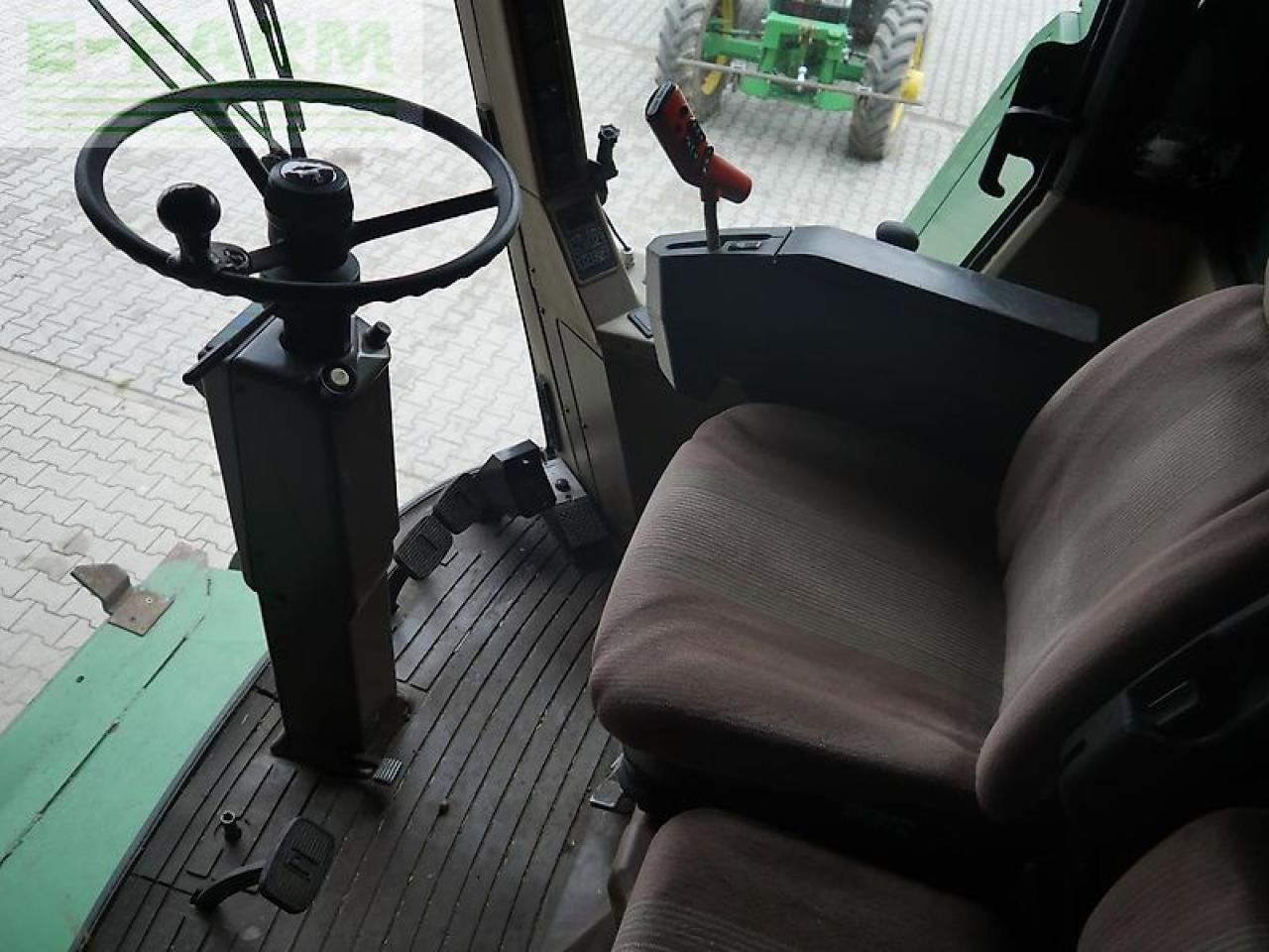 John Deere 2064 + 6m schneidwerk - מקצרת קומבינה: תמונה 4 John Deere 2064 + 6m schneidwerk - מקצרת קומבינה: תמונה 4