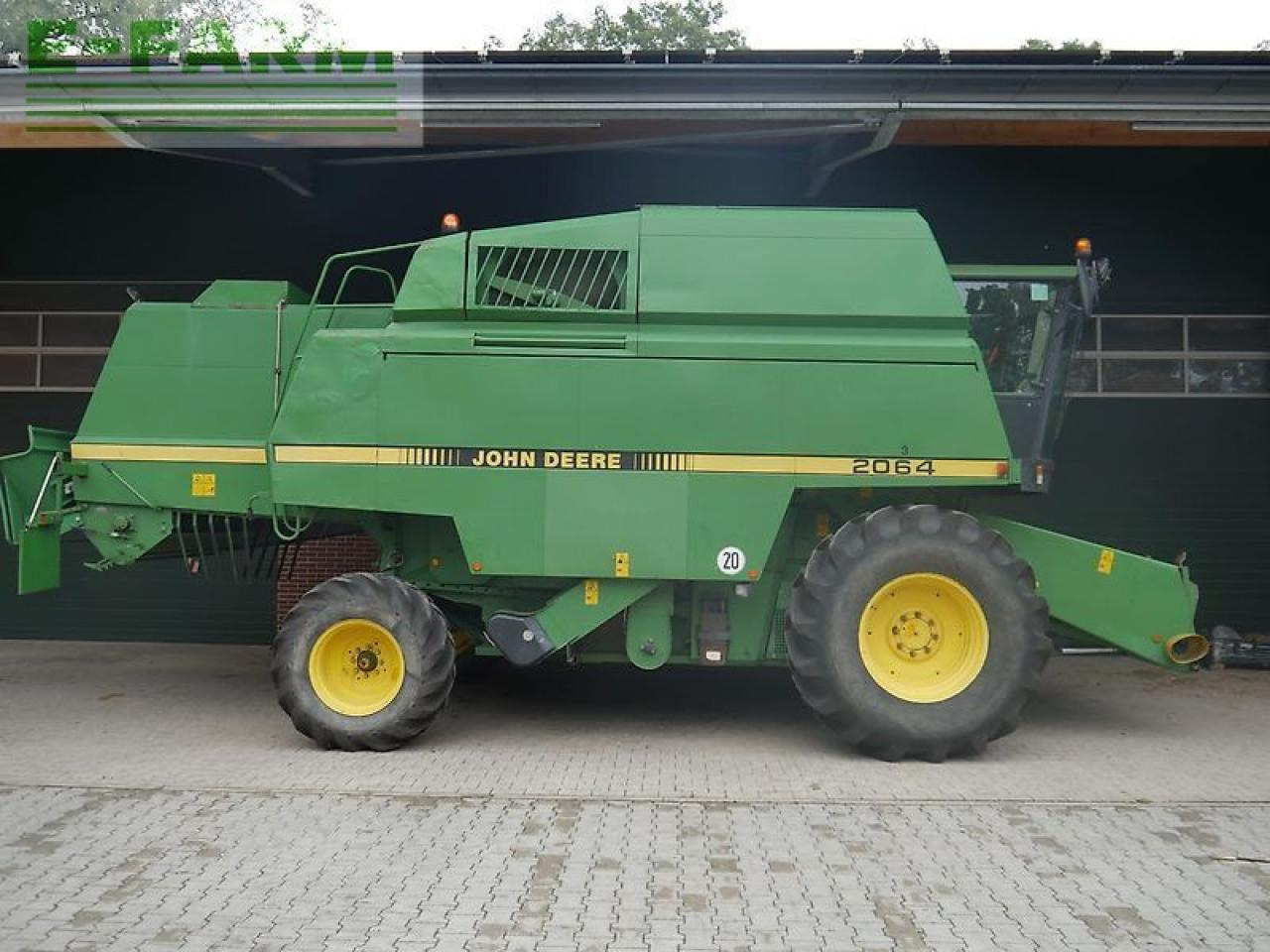 John Deere 2064 + 6m schneidwerk - מקצרת קומבינה: תמונה 2 John Deere 2064 + 6m schneidwerk - מקצרת קומבינה: תמונה 2