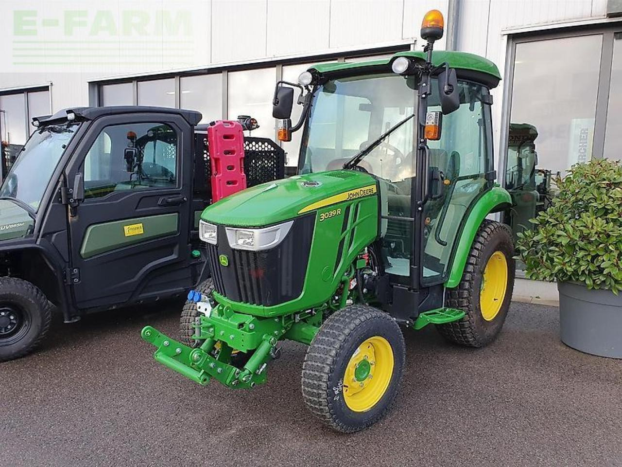 John Deere 3039r neumaschine - טרקטור חקלאי: תמונה 1 John Deere 3039r neumaschine - טרקטור חקלאי: תמונה 1