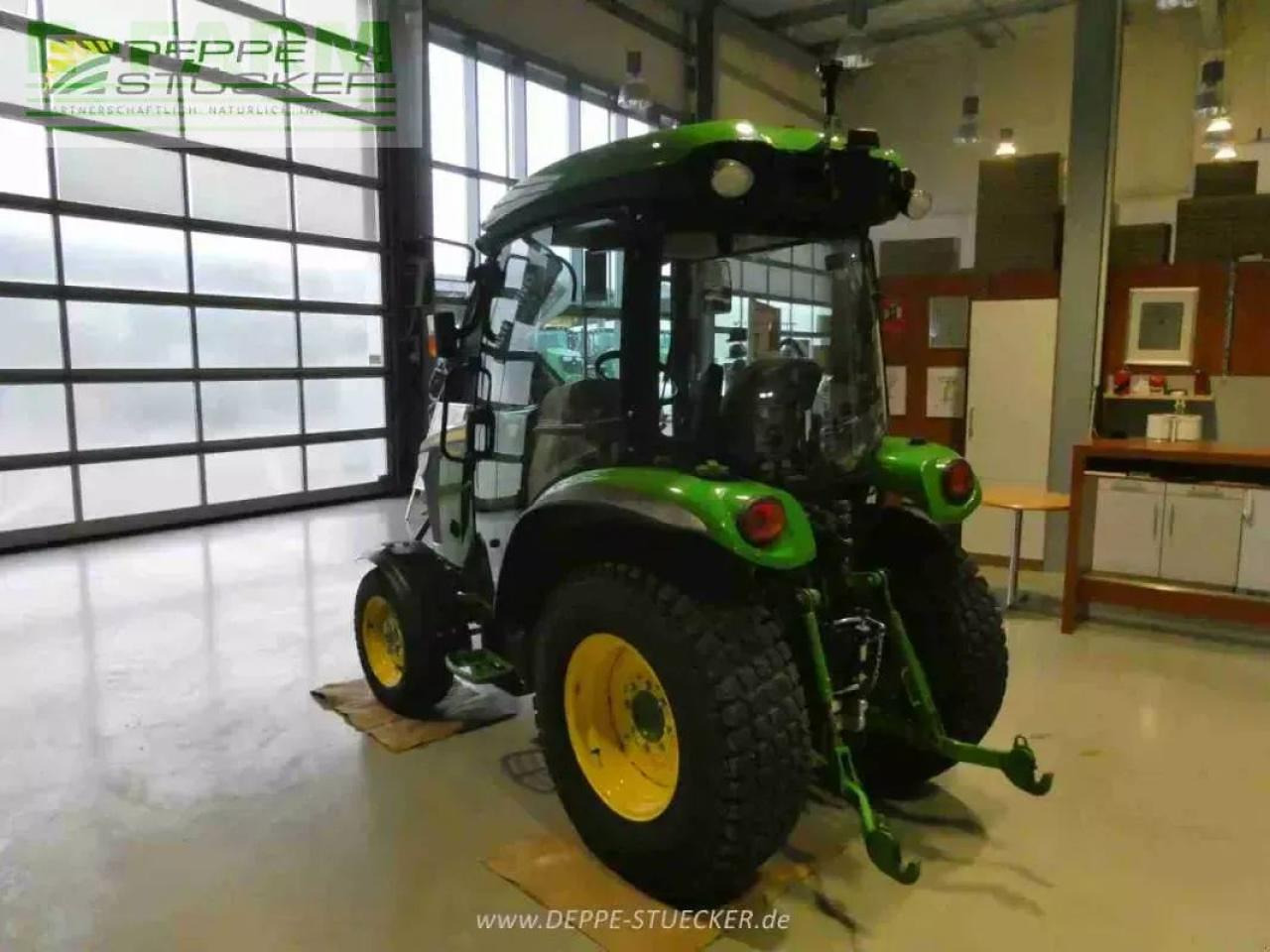 John Deere 3039r - טרקטור חקלאי: תמונה 3 John Deere 3039r - טרקטור חקלאי: תמונה 3