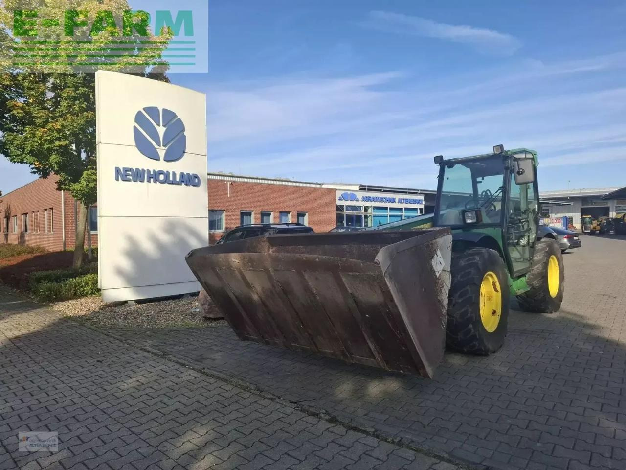 John Deere 3420 mit schaufel und palettengabel - מפעיל טלסקופי: תמונה 3 John Deere 3420 mit schaufel und palettengabel - מפעיל טלסקופי: תמונה 3
