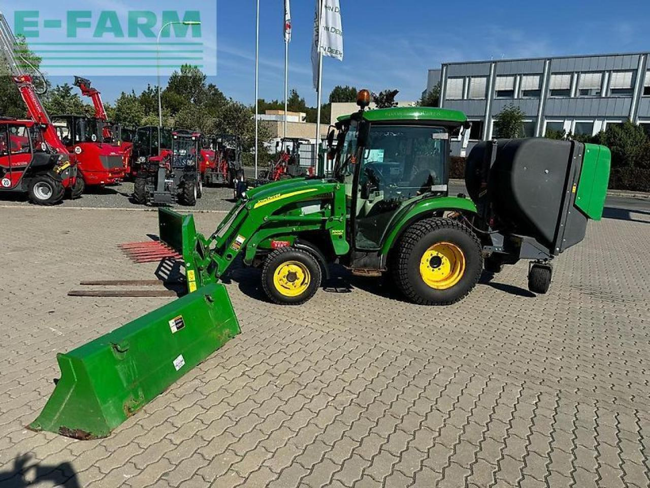 John Deere 3720 - טרקטור חקלאי: תמונה 2 John Deere 3720 - טרקטור חקלאי: תמונה 2
