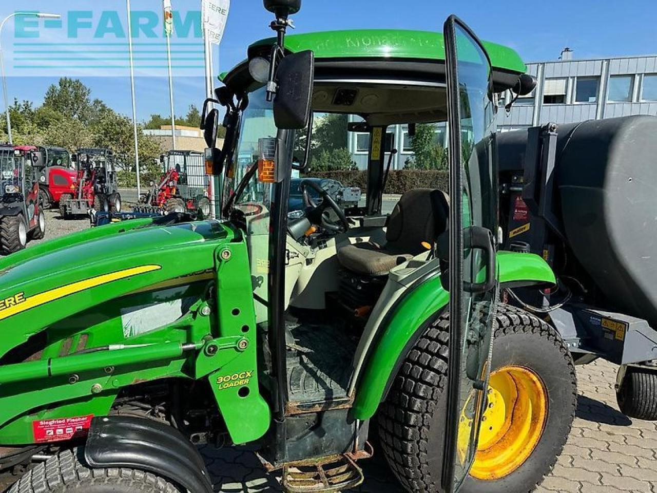 John Deere 3720 - טרקטור חקלאי: תמונה 5 John Deere 3720 - טרקטור חקלאי: תמונה 5