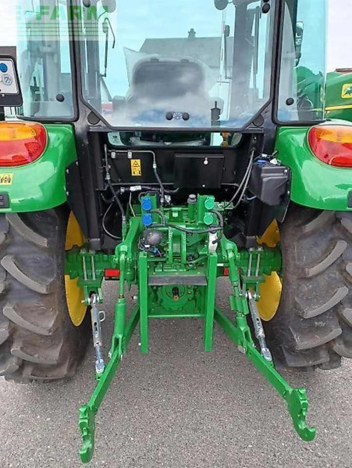 טרקטור חקלאי John Deere 5058e: תמונה 7