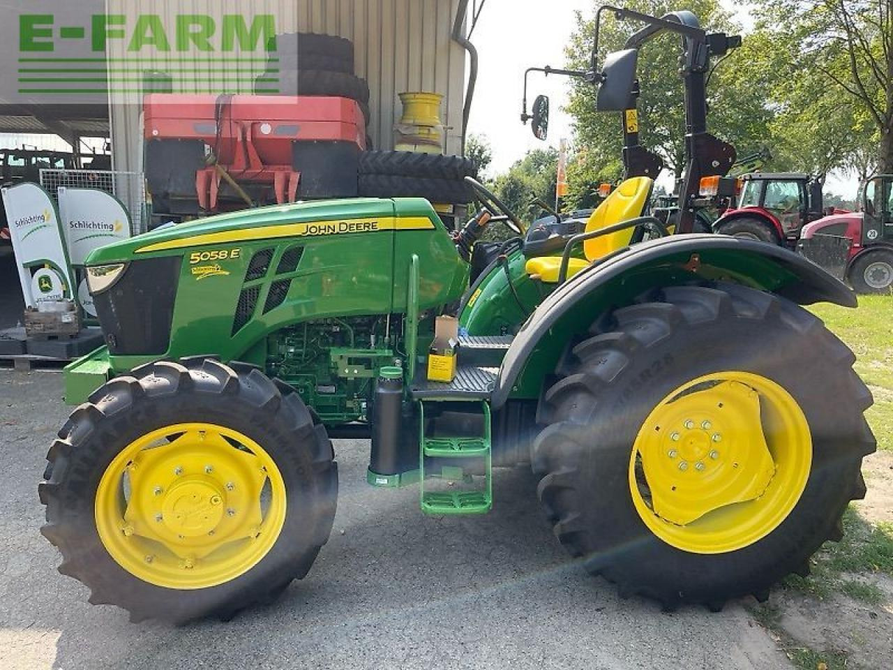 John Deere 5058e - טרקטור חקלאי: תמונה 2 John Deere 5058e - טרקטור חקלאי: תמונה 2