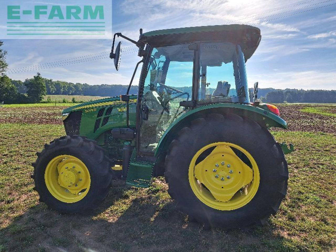 John Deere 5075e - טרקטור חקלאי: תמונה 2 John Deere 5075e - טרקטור חקלאי: תמונה 2