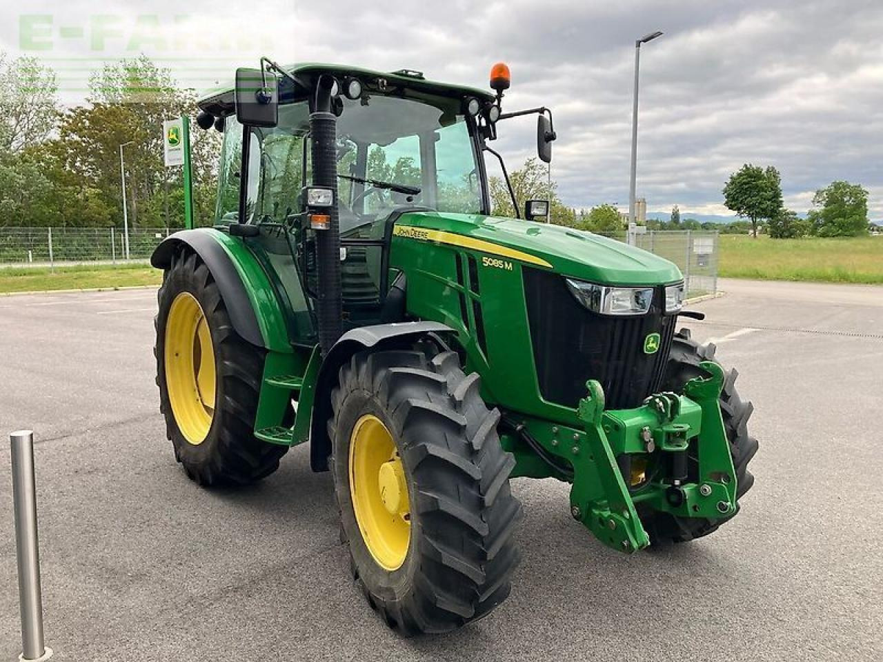 John Deere 5085m - טרקטור חקלאי: תמונה 2 John Deere 5085m - טרקטור חקלאי: תמונה 2