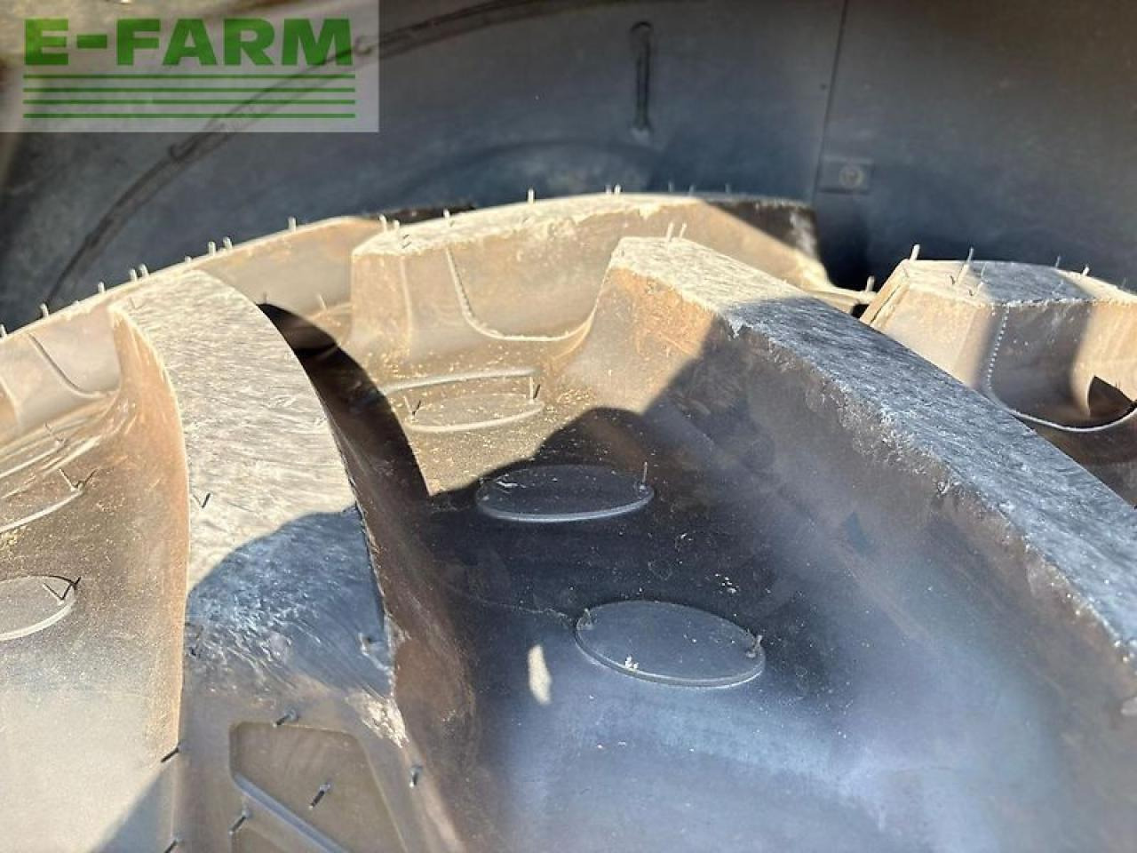 טרקטור חקלאי John Deere 6100m + john deere 623r: תמונה 11