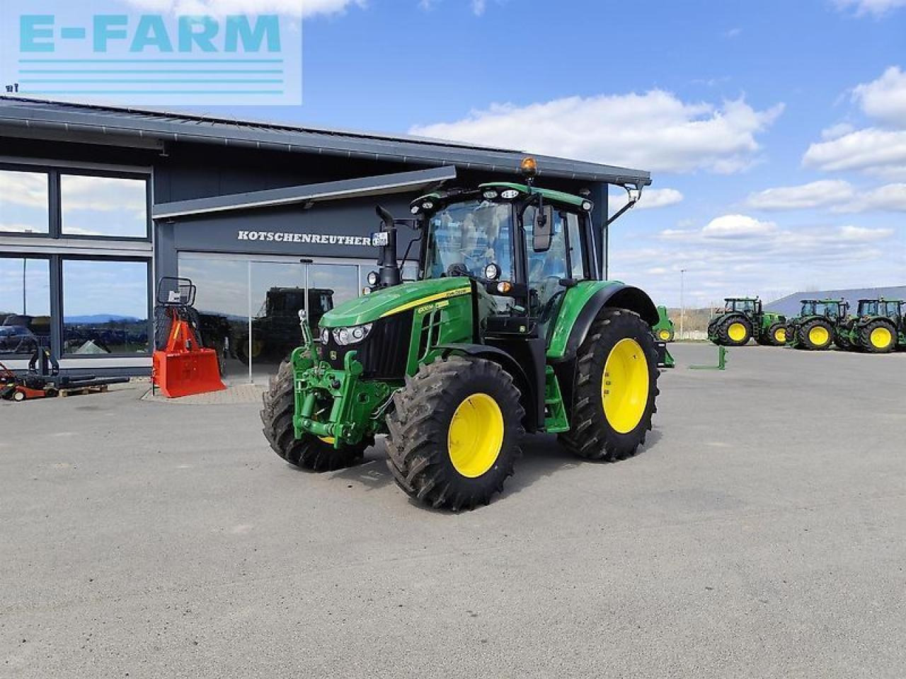 John Deere 6100m - טרקטור חקלאי: תמונה 1 John Deere 6100m - טרקטור חקלאי: תמונה 1