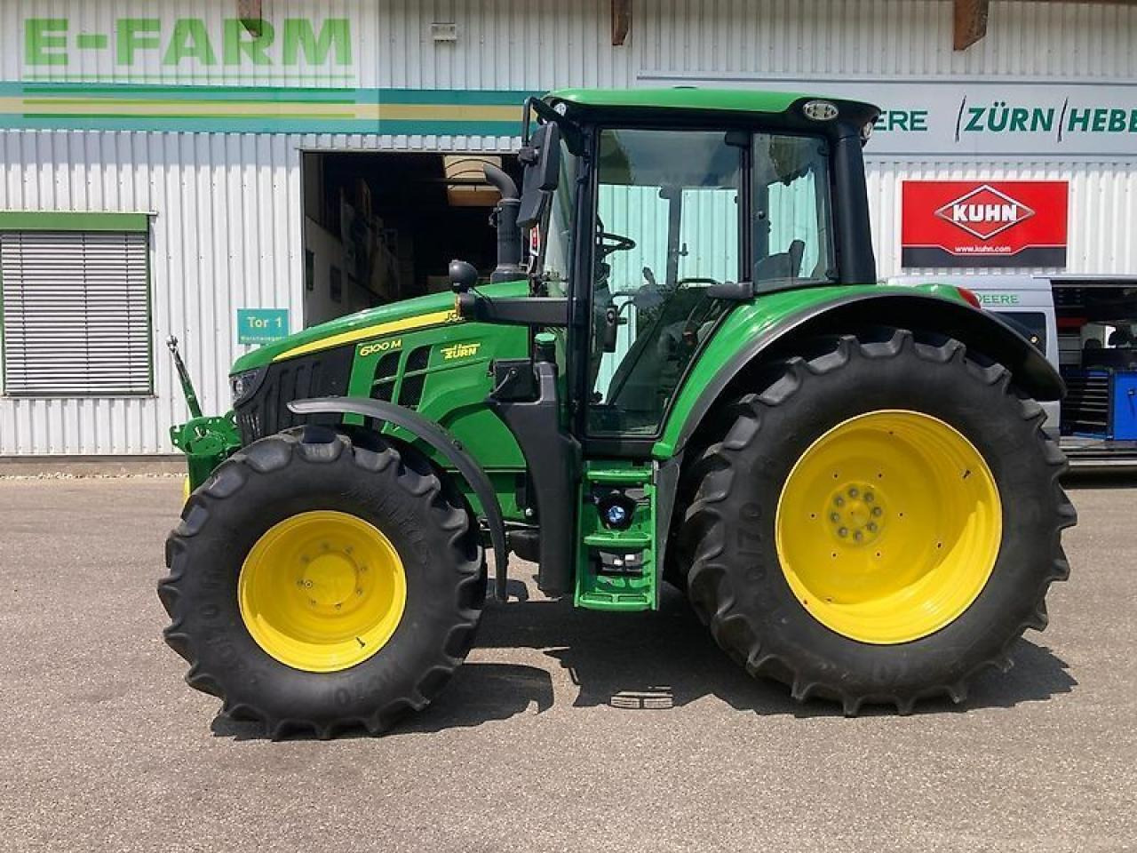 John Deere 6100m - טרקטור חקלאי: תמונה 3 John Deere 6100m - טרקטור חקלאי: תמונה 3