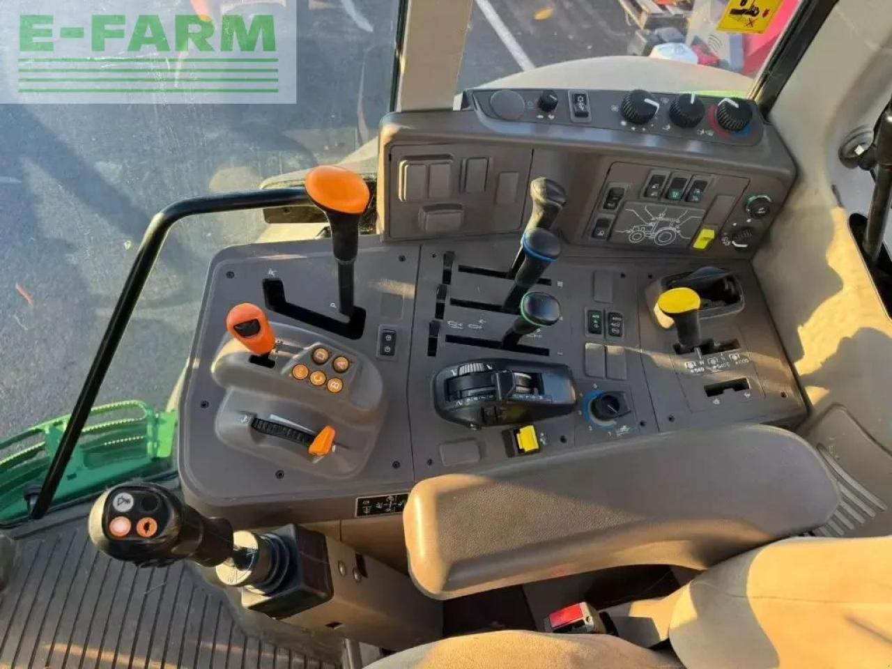 טרקטור חקלאי John Deere 6110 m command quad +: תמונה 10