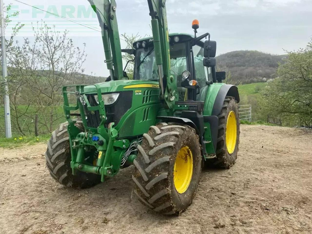 John Deere 6110m command quad + - טרקטור חקלאי: תמונה 1 John Deere 6110m command quad + - טרקטור חקלאי: תמונה 1