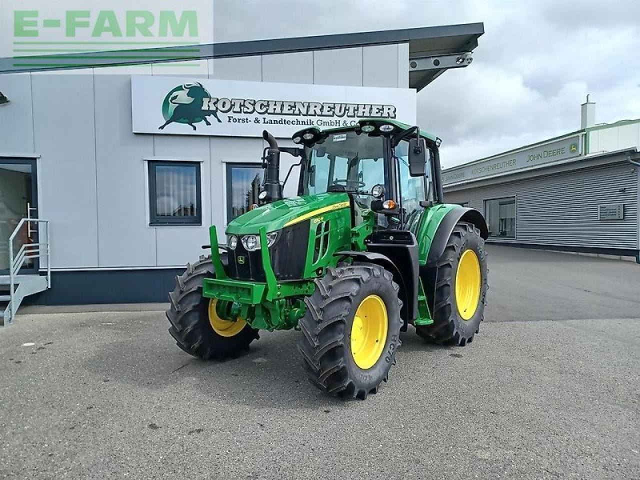 John Deere 6110m - טרקטור חקלאי: תמונה 1 John Deere 6110m - טרקטור חקלאי: תמונה 1