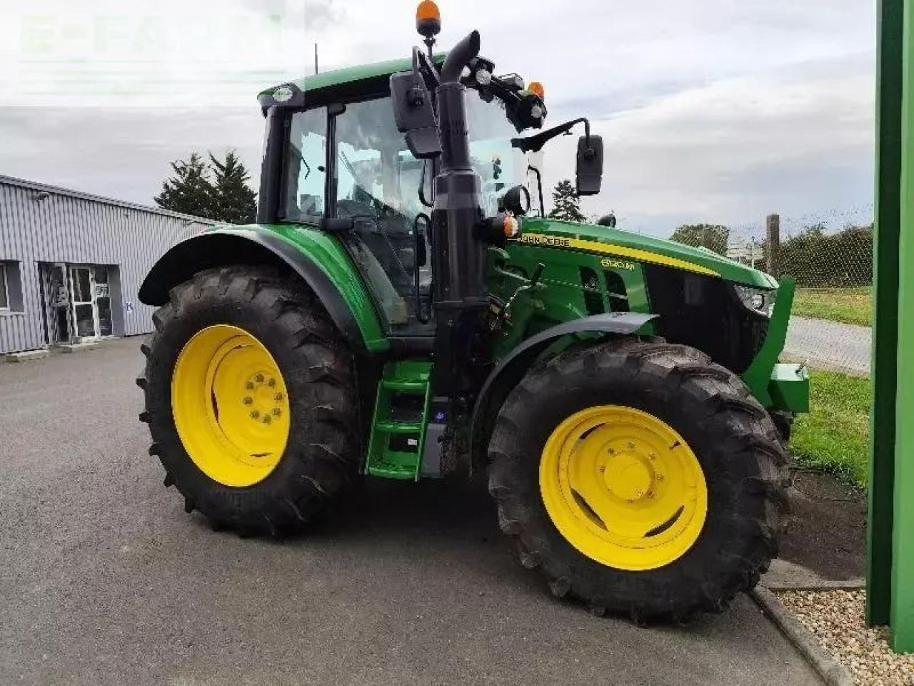 John Deere 6120m - טרקטור חקלאי: תמונה 2 John Deere 6120m - טרקטור חקלאי: תמונה 2
