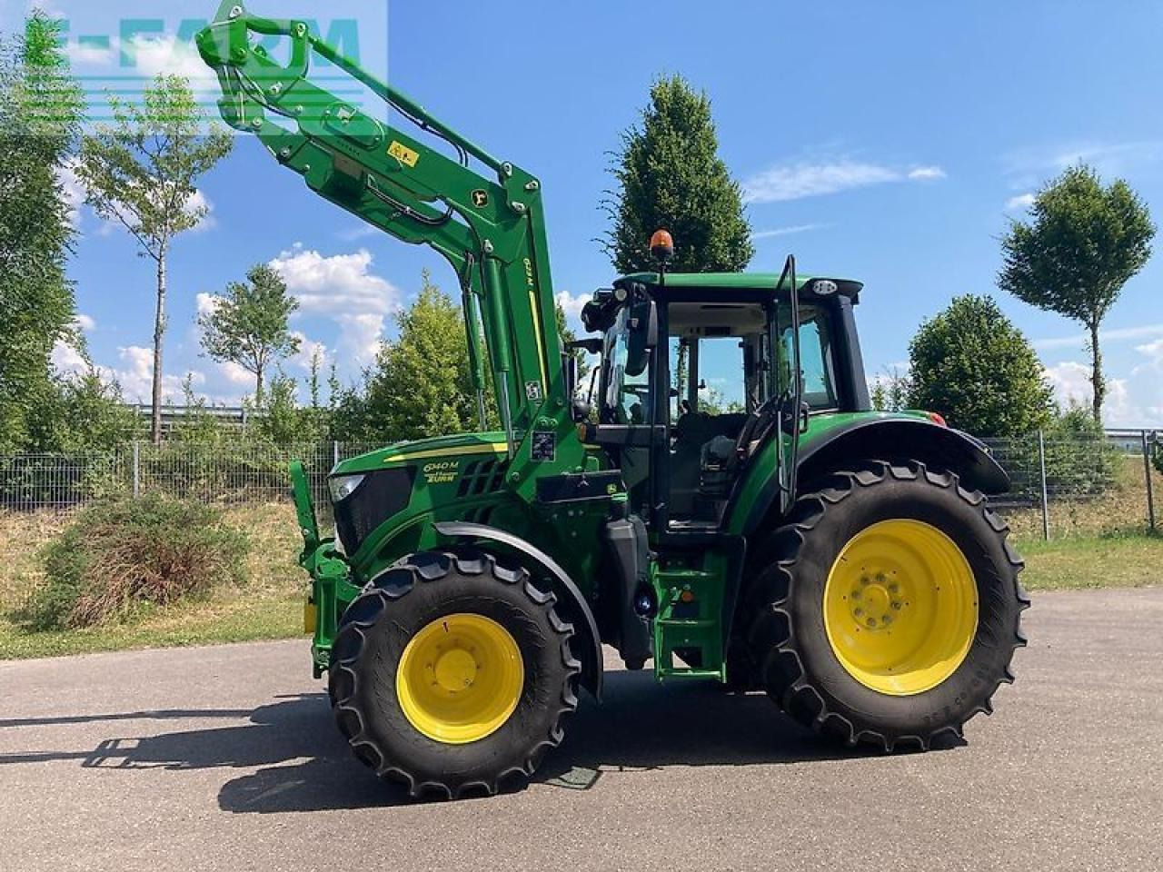John Deere 6140m - טרקטור חקלאי: תמונה 1 John Deere 6140m - טרקטור חקלאי: תמונה 1