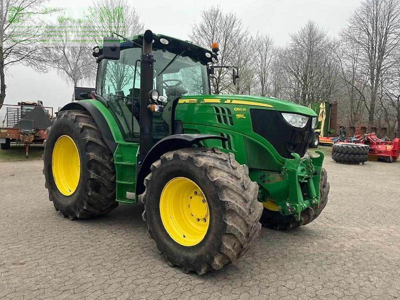 John Deere 6150 r - טרקטור חקלאי: תמונה 1 John Deere 6150 r - טרקטור חקלאי: תמונה 1