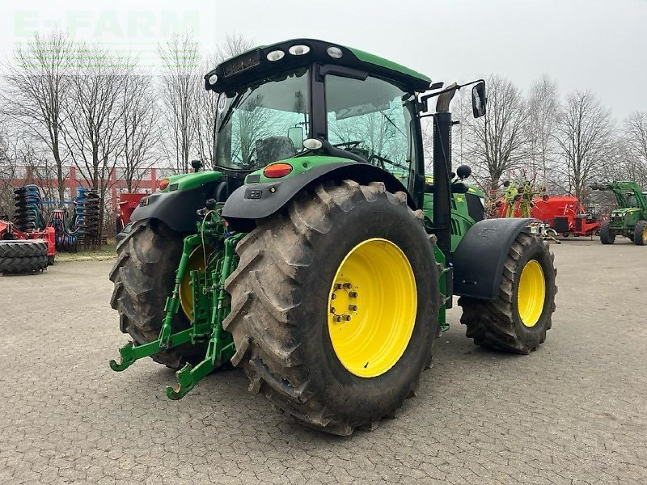 John Deere 6150 r - טרקטור חקלאי: תמונה 2 John Deere 6150 r - טרקטור חקלאי: תמונה 2