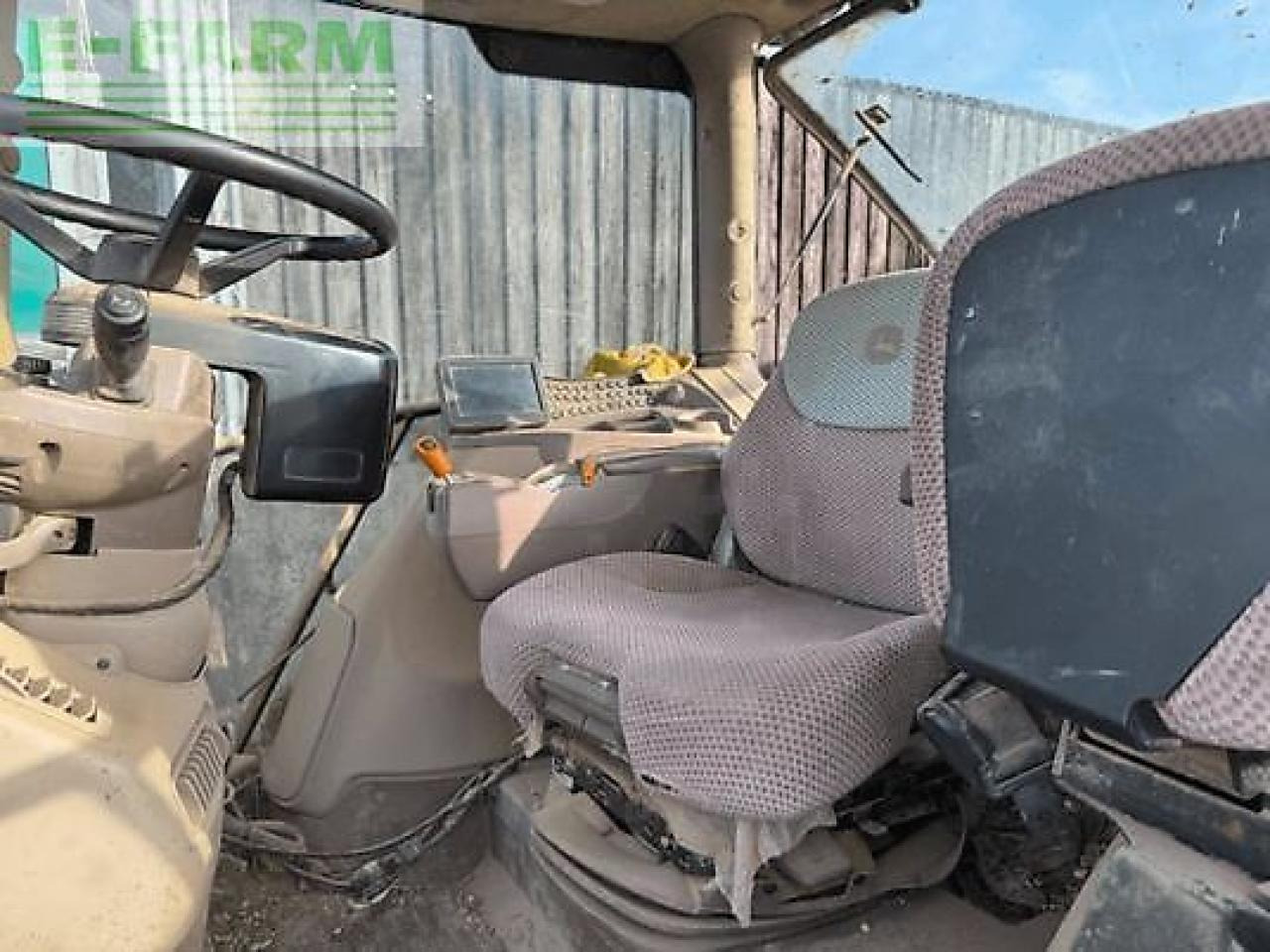 John Deere 6150r - טרקטור חקלאי: תמונה 5 John Deere 6150r - טרקטור חקלאי: תמונה 5