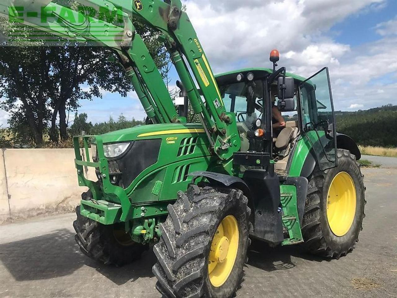 John Deere 6155m - טרקטור חקלאי: תמונה 1 John Deere 6155m - טרקטור חקלאי: תמונה 1