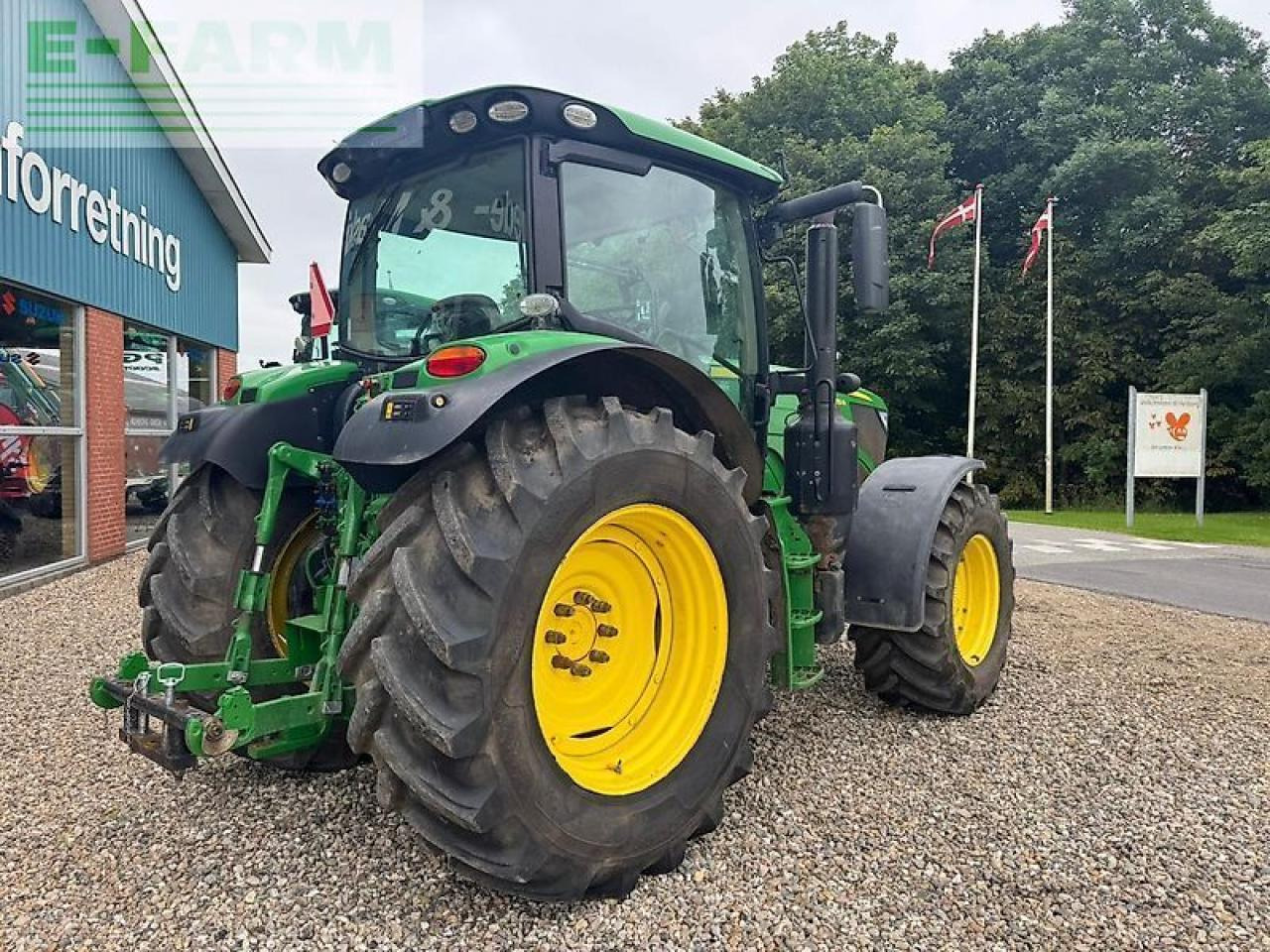 טרקטור חקלאי John Deere 6155r: תמונה 13