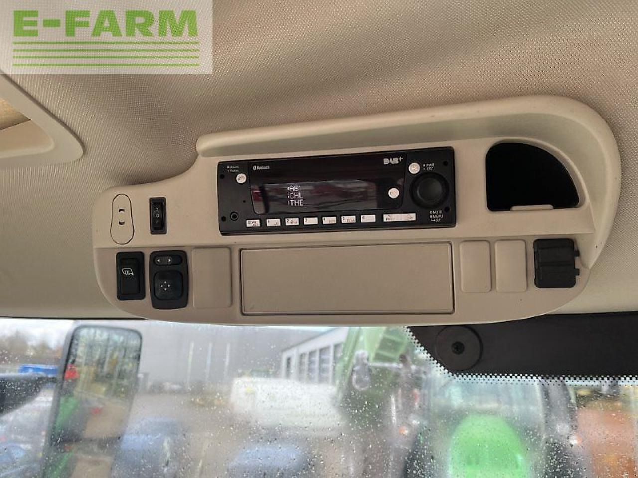טרקטור חקלאי John Deere 6155r: תמונה 12