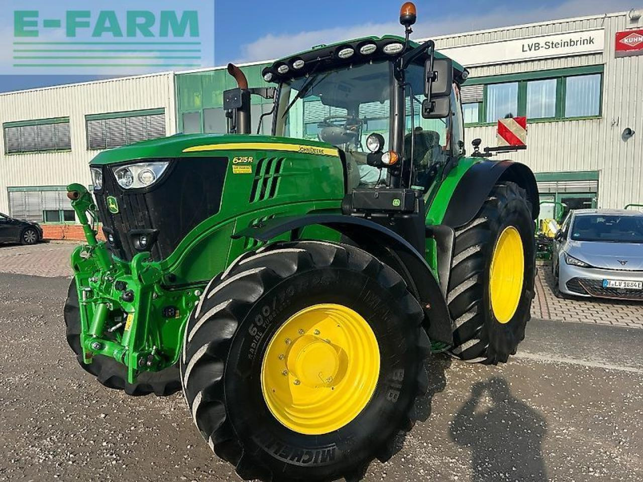John Deere 6215r - טרקטור חקלאי: תמונה 1 John Deere 6215r - טרקטור חקלאי: תמונה 1