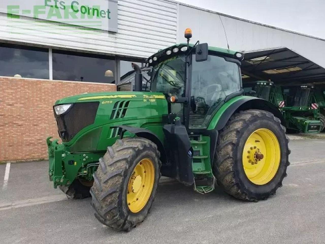 John Deere 6215r - טרקטור חקלאי: תמונה 1 John Deere 6215r - טרקטור חקלאי: תמונה 1