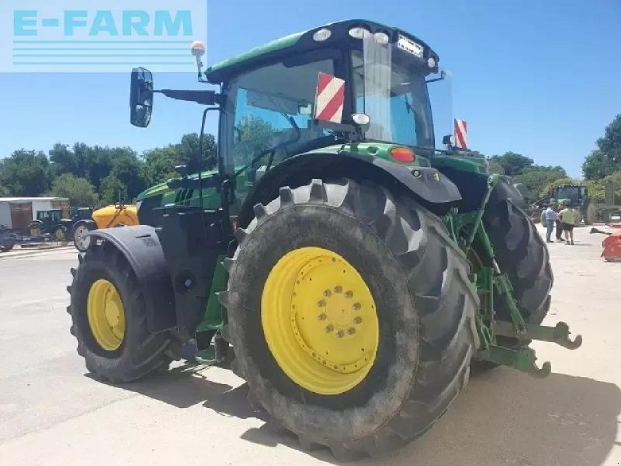 John Deere 6215r - טרקטור חקלאי: תמונה 3 John Deere 6215r - טרקטור חקלאי: תמונה 3