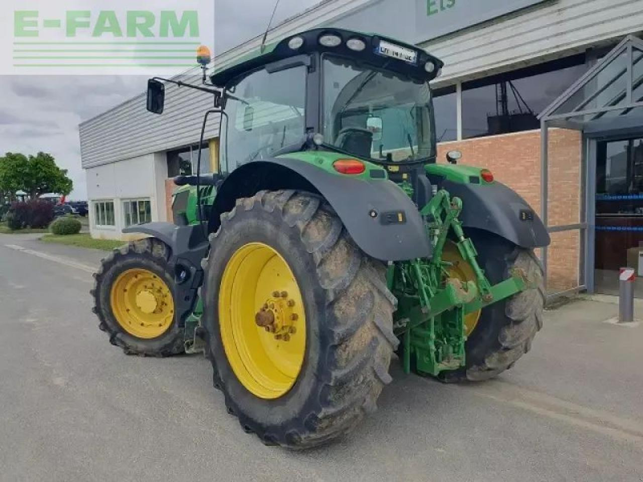 John Deere 6215r - טרקטור חקלאי: תמונה 4 John Deere 6215r - טרקטור חקלאי: תמונה 4