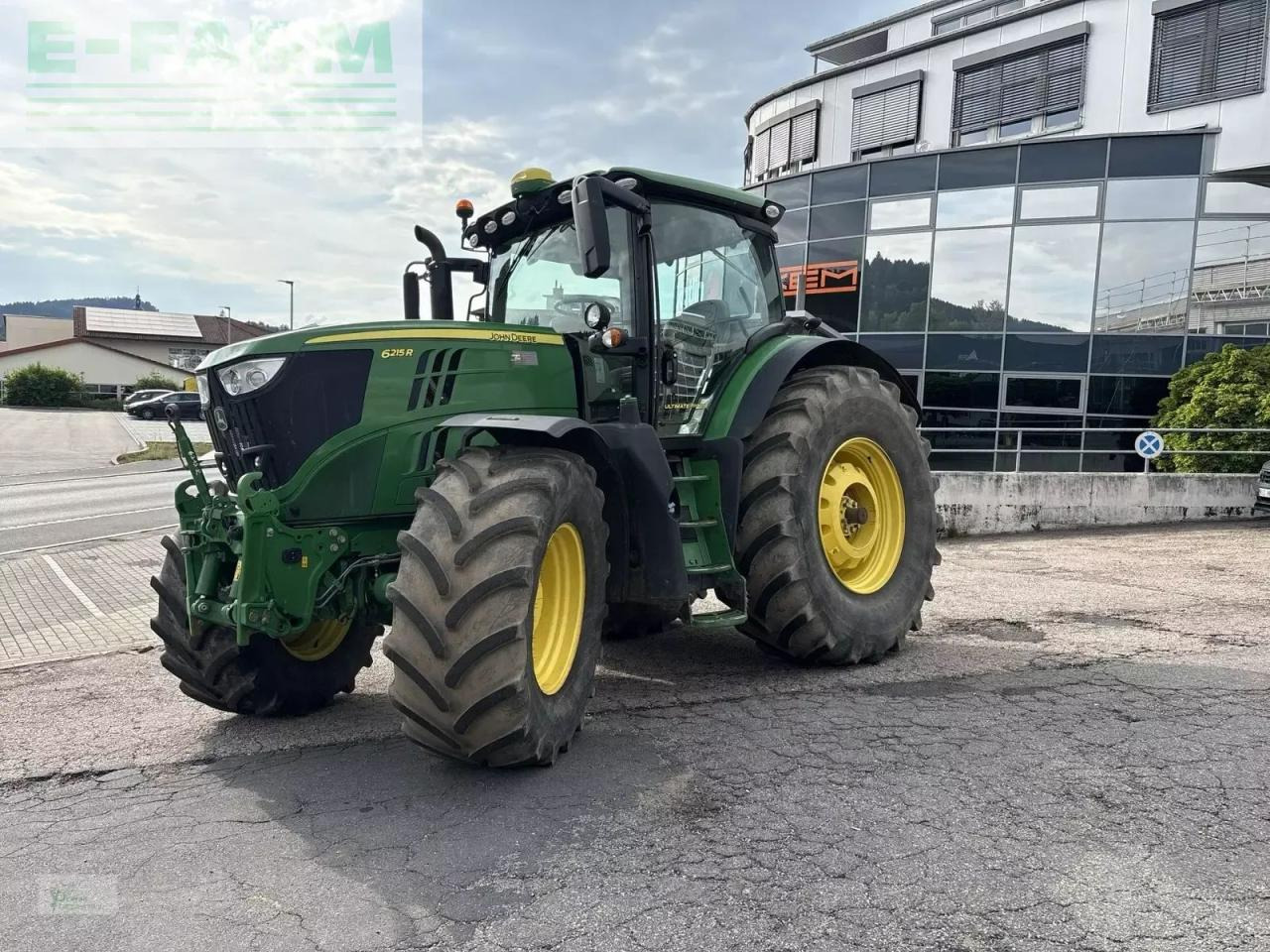 John Deere 6215r - טרקטור חקלאי: תמונה 3 John Deere 6215r - טרקטור חקלאי: תמונה 3