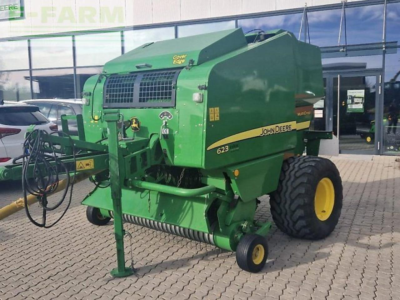 John Deere 623 multicrop - מכונת צרור מרובעת: תמונה 1 John Deere 623 multicrop - מכונת צרור מרובעת: תמונה 1