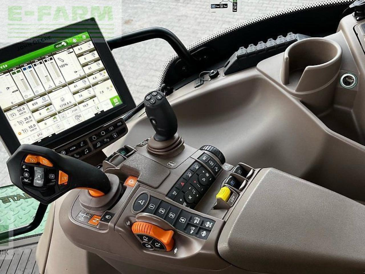 טרקטור חקלאי John Deere 6250r: תמונה 12