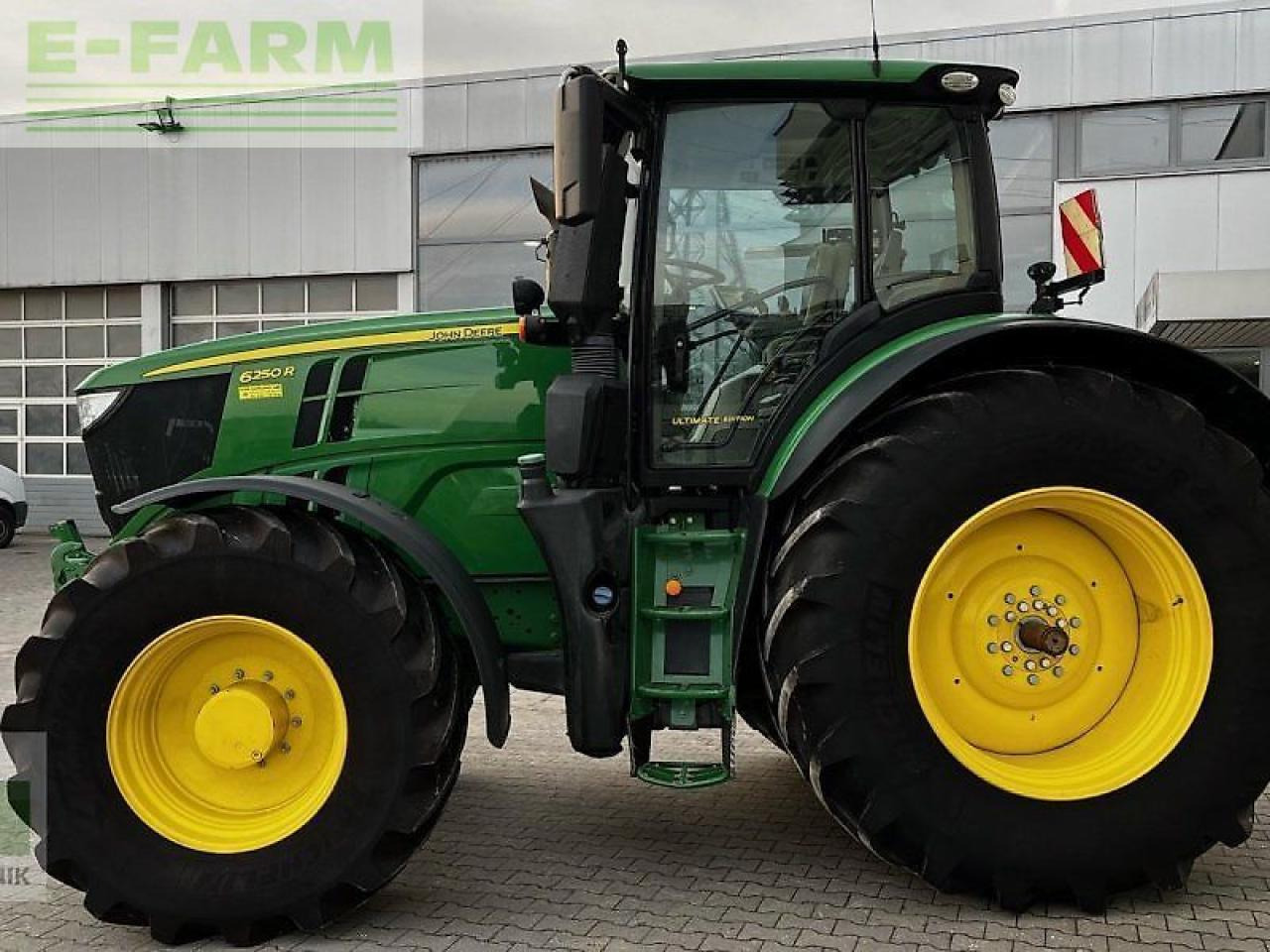 טרקטור חקלאי John Deere 6250r: תמונה 6