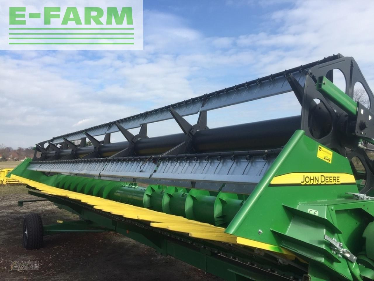 John Deere 630r mit sonnenblumenvorsatz - טרקטור חקלאי: תמונה 3 John Deere 630r mit sonnenblumenvorsatz - טרקטור חקלאי: תמונה 3