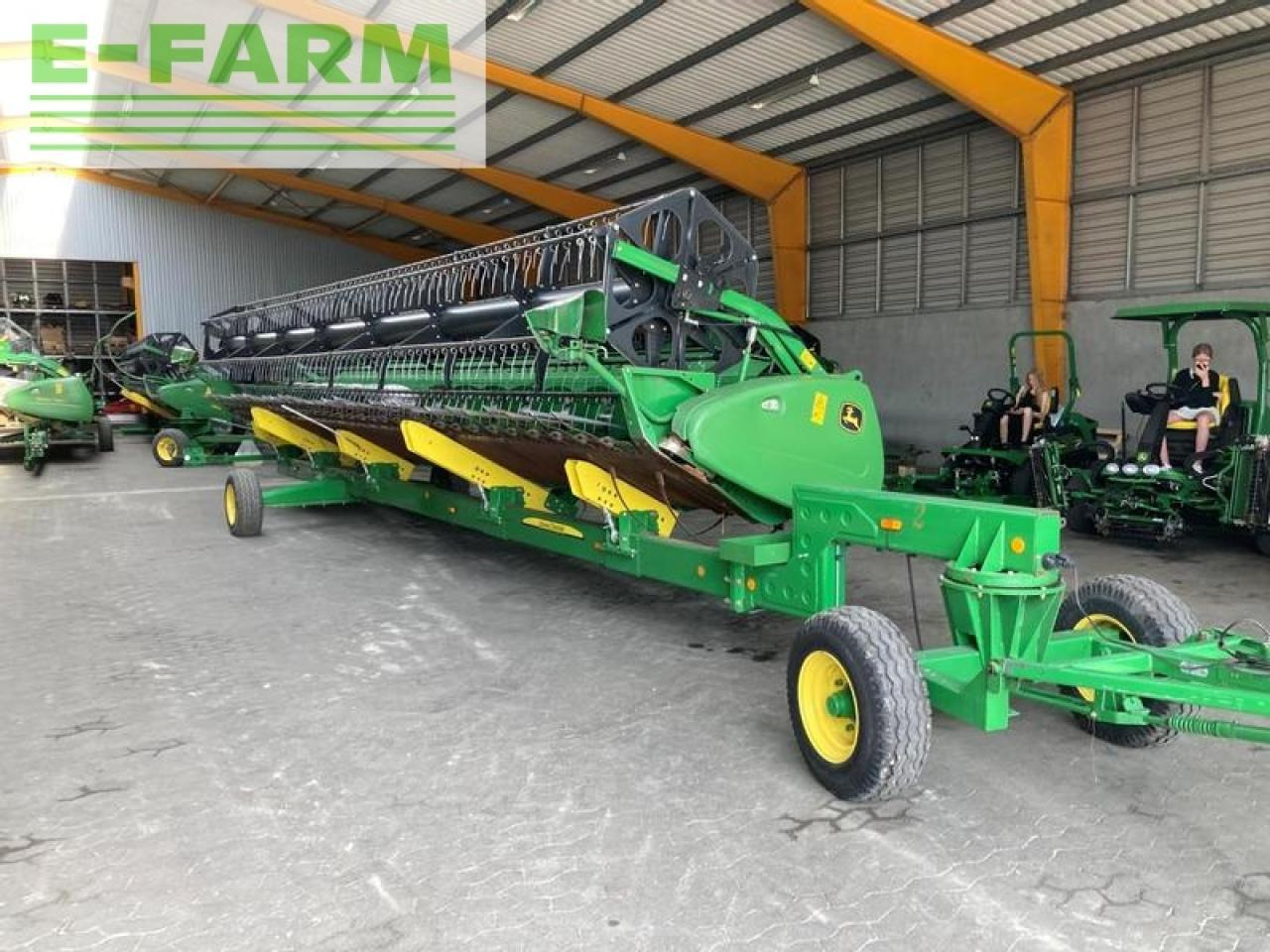 John Deere 635r - צרופת מקצרת מספוא: תמונה 1 John Deere 635r - צרופת מקצרת מספוא: תמונה 1