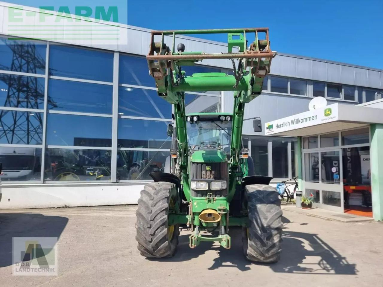 John Deere 6820 - טרקטור חקלאי: תמונה 2 John Deere 6820 - טרקטור חקלאי: תמונה 2