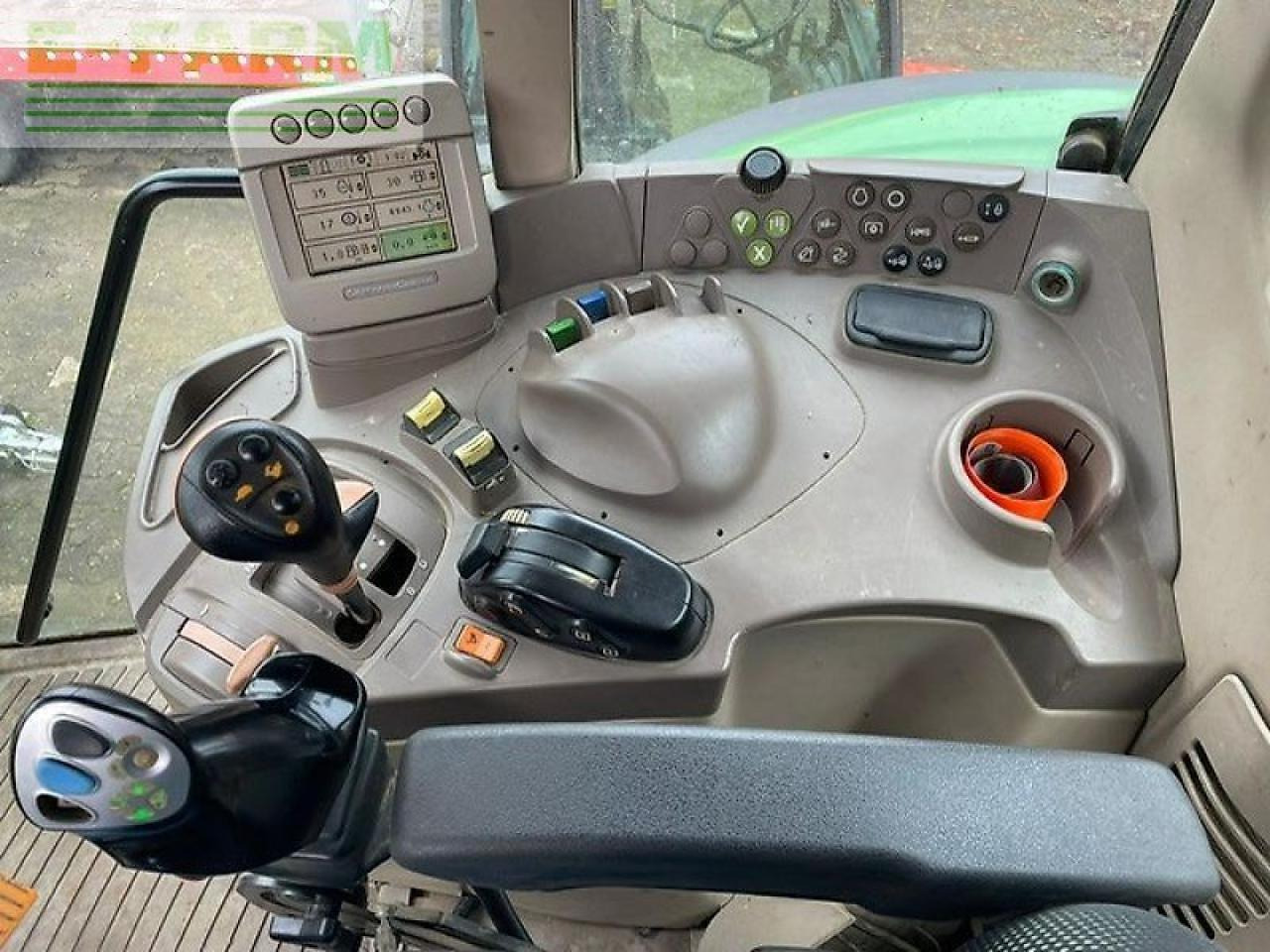 John Deere 6830 premium - טרקטור חקלאי: תמונה 3 John Deere 6830 premium - טרקטור חקלאי: תמונה 3