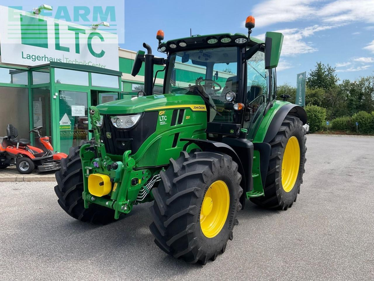 John Deere 6R 120 - טרקטור חקלאי: תמונה 1 John Deere 6R 120 - טרקטור חקלאי: תמונה 1