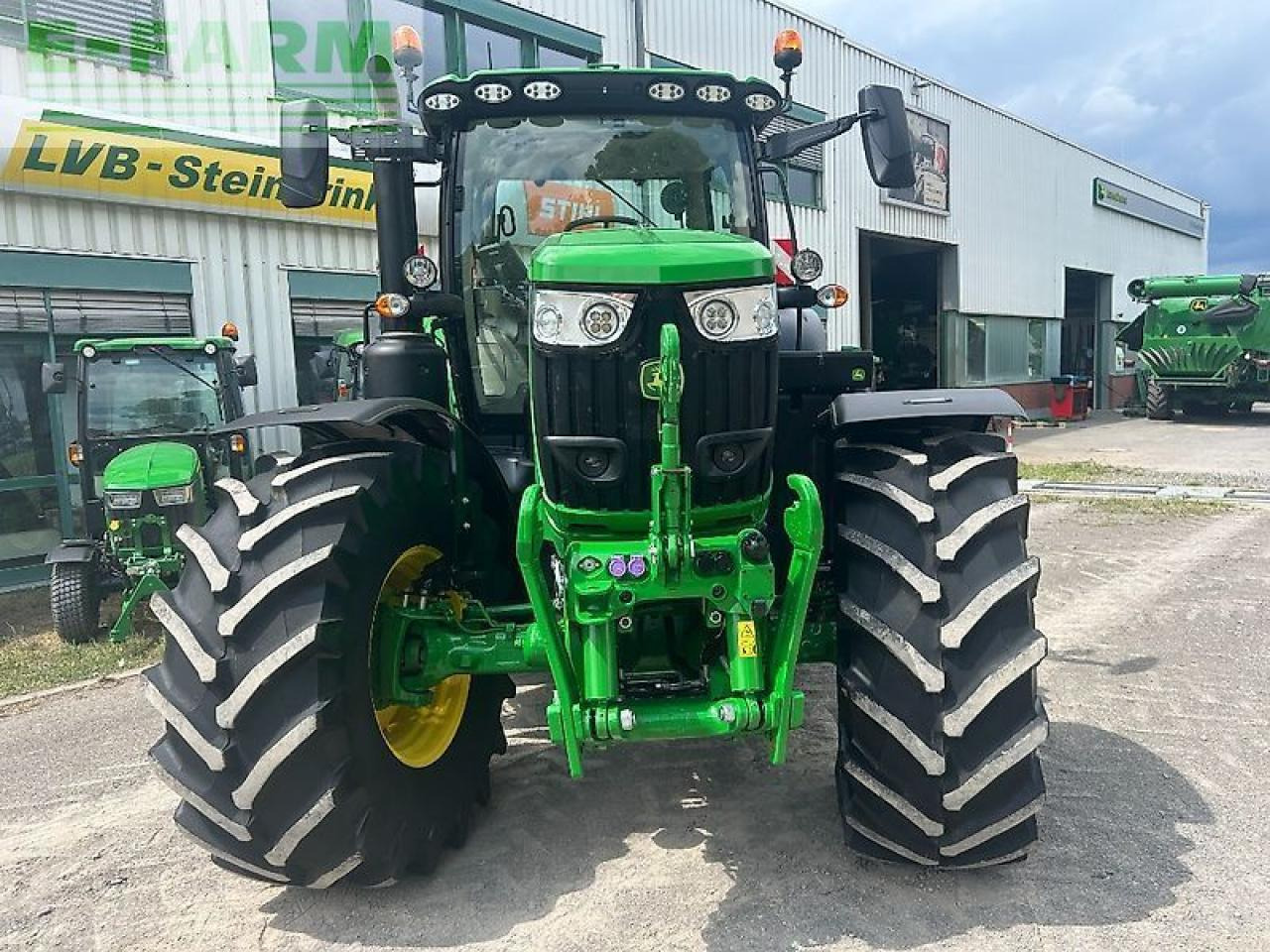 John Deere 6r215 - טרקטור חקלאי: תמונה 2 John Deere 6r215 - טרקטור חקלאי: תמונה 2