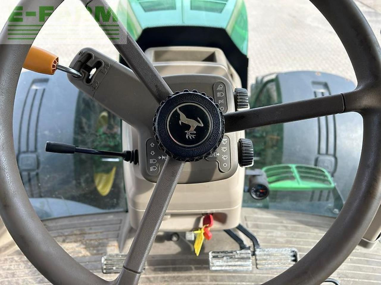 John Deere 7230r - טרקטור חקלאי: תמונה 4 John Deere 7230r - טרקטור חקלאי: תמונה 4