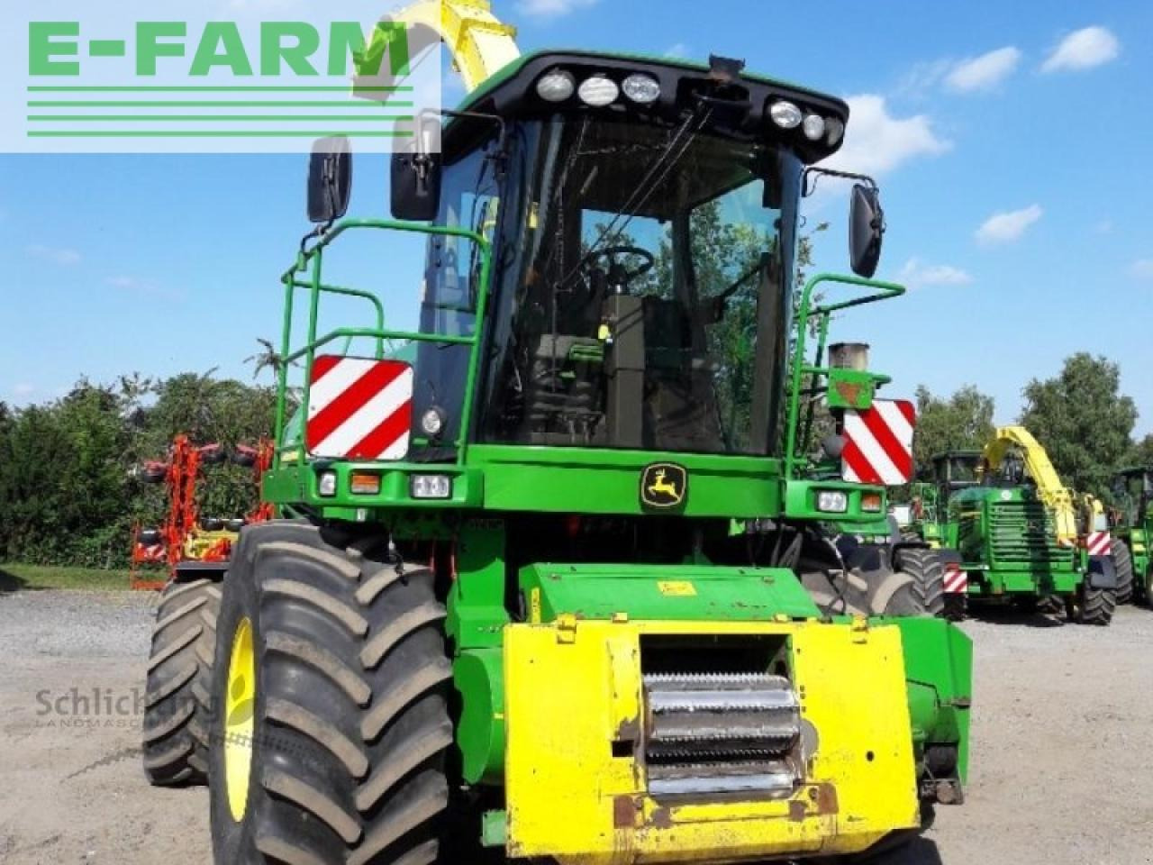 John Deere 7350 ohne vorsatz - מקצרת מספוא: תמונה 2 John Deere 7350 ohne vorsatz - מקצרת מספוא: תמונה 2