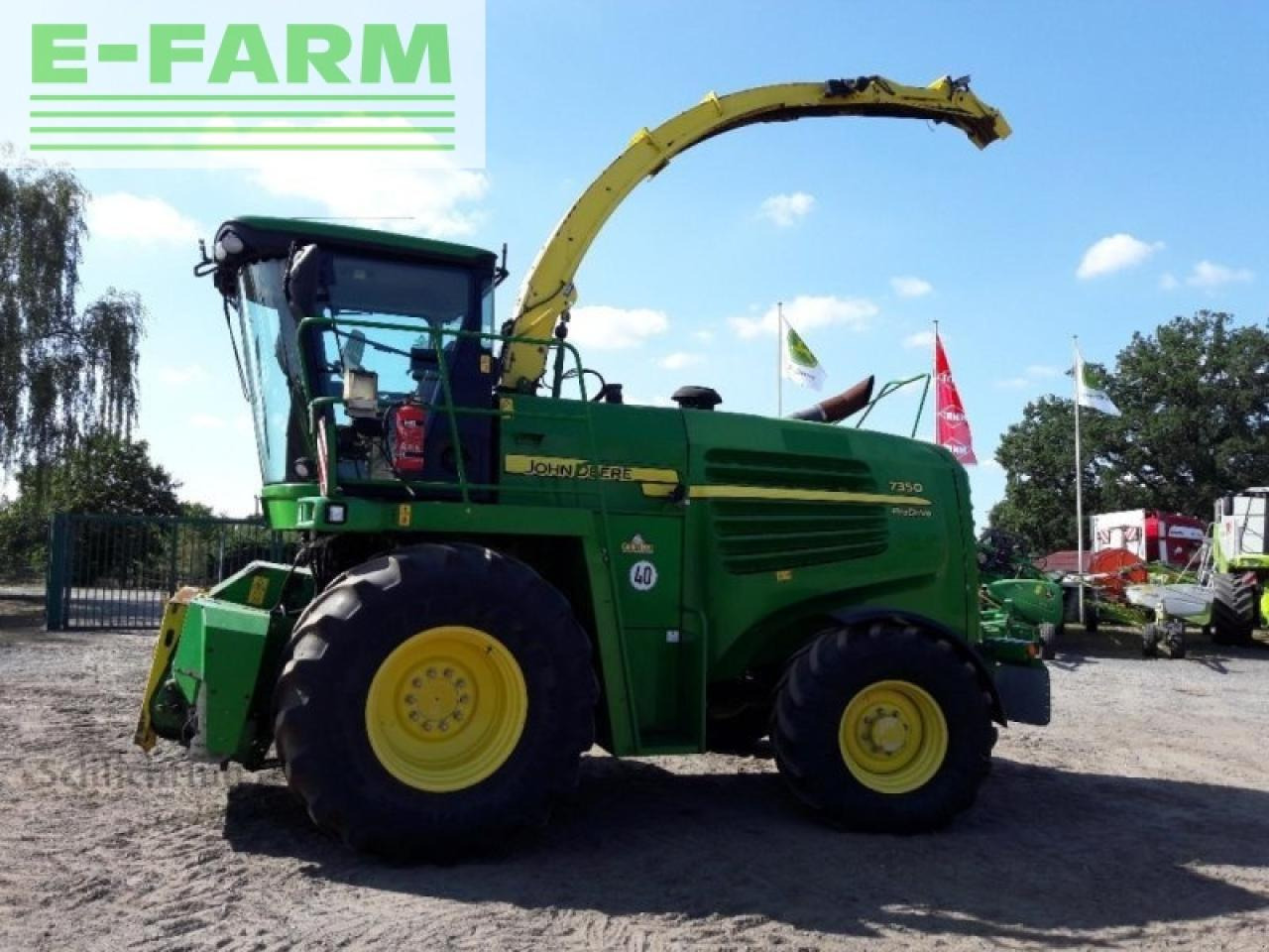 John Deere 7350 ohne vorsatz - מקצרת מספוא: תמונה 4 John Deere 7350 ohne vorsatz - מקצרת מספוא: תמונה 4