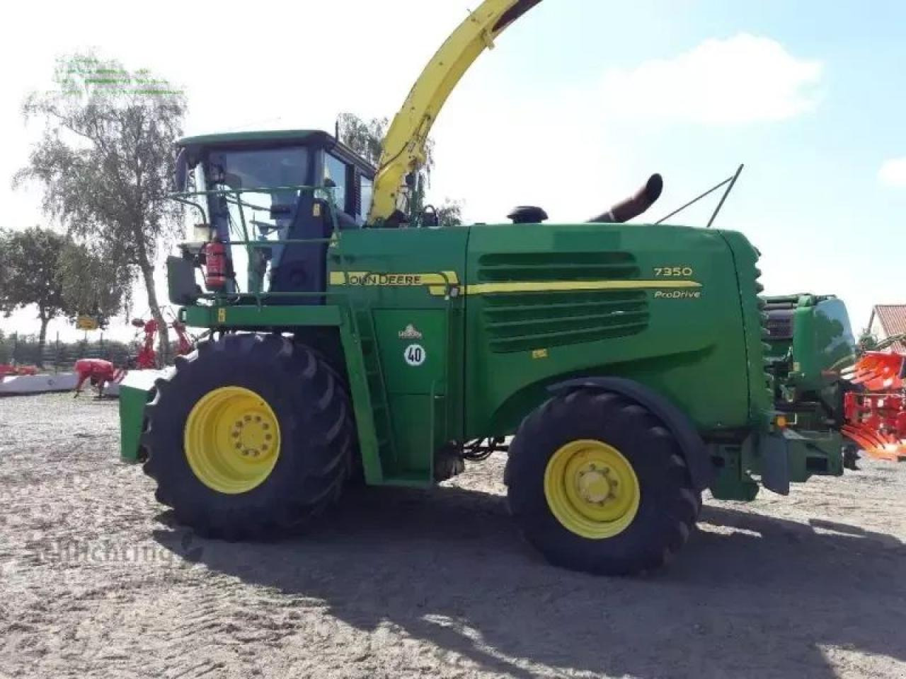 John Deere 7350 ohne vorsatz - מקצרת מספוא: תמונה 5 John Deere 7350 ohne vorsatz - מקצרת מספוא: תמונה 5