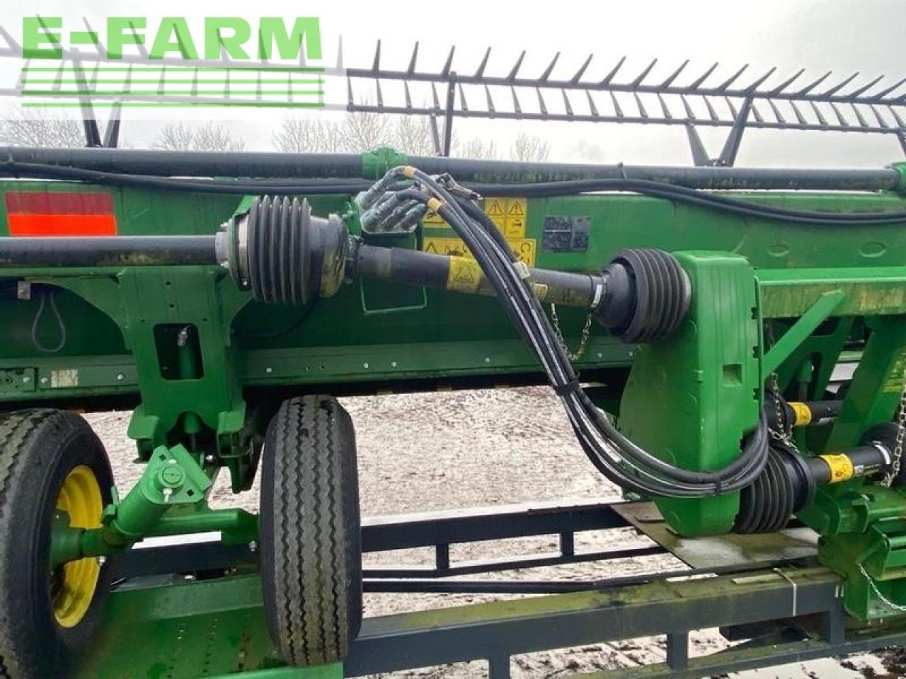 ראש תבואה John Deere 735d (10,66m): תמונה 8