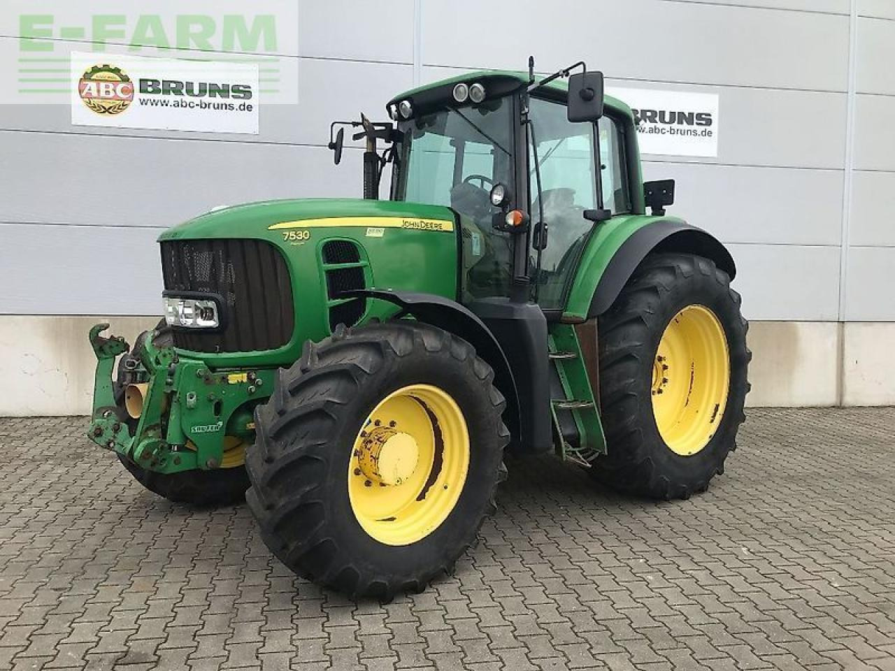 John Deere 7530 - טרקטור חקלאי: תמונה 1 John Deere 7530 - טרקטור חקלאי: תמונה 1