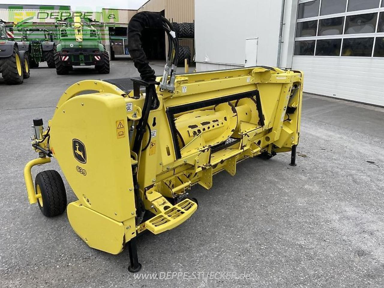 John Deere 8200i mit kemper 345 und kemper 639 - מקצרת מספוא: תמונה 2 John Deere 8200i mit kemper 345 und kemper 639 - מקצרת מספוא: תמונה 2