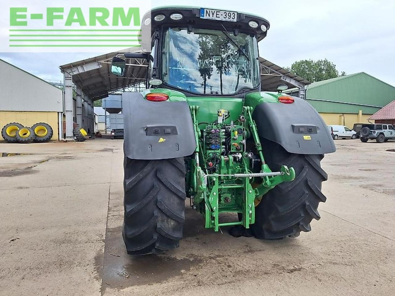 John Deere 8245R - טרקטור חקלאי: תמונה 4 John Deere 8245R - טרקטור חקלאי: תמונה 4
